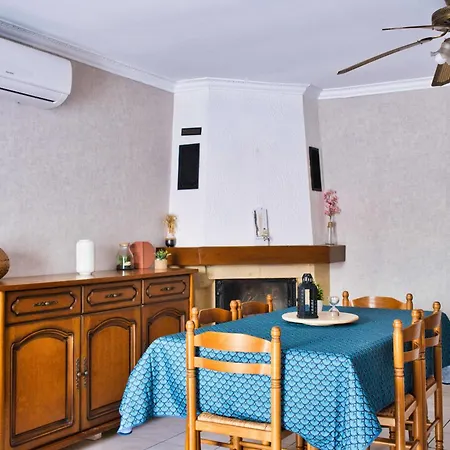 Family House With Garden بيت للعطل Saint-Hippolyte (Pyrenees-Orientales)